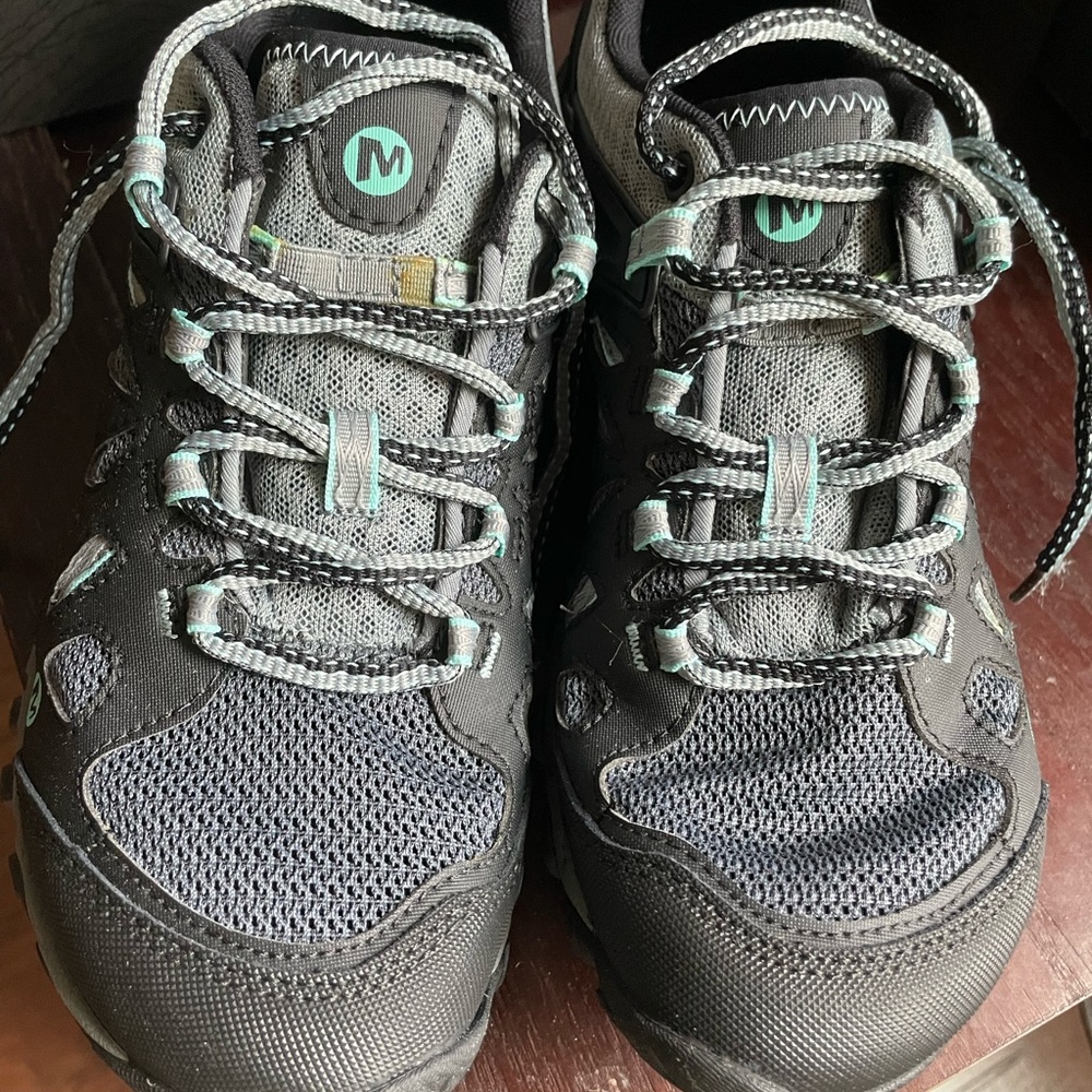 Merrell Black and Green Athletic Shoes with Breathable Mesh